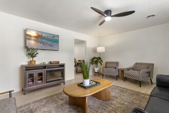 4300 N 9th Ave, Unit A in Pensacola, FL - Building Photo - Building Photo