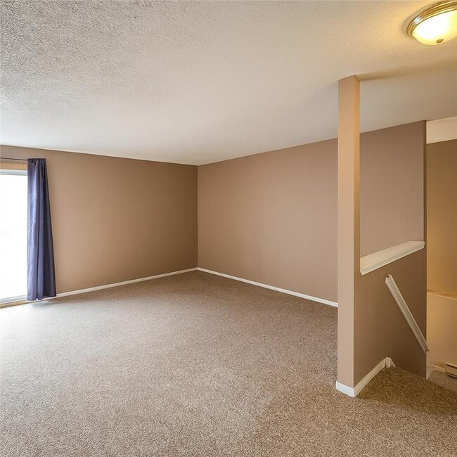 24 Kings Ct in Orillia, ON - Building Photo - Building Photo