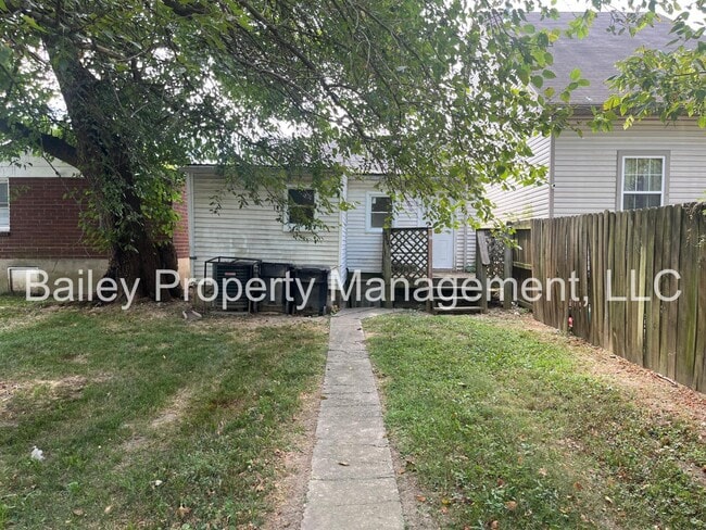 4021 Sunset Ave in Louisville, KY - Building Photo - Building Photo