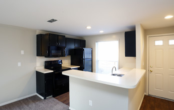 Eagle Ridge Apartments in Dayton, OH - Building Photo - Interior Photo