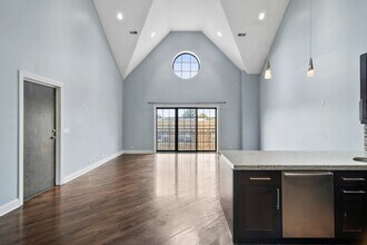 3815 N Kedzie Ave, Unit 4n in Chicago, IL - Foto de edificio - Building Photo