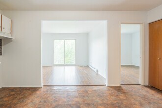 1175 Talon Rue in Chambly, QC - Building Photo - Building Photo