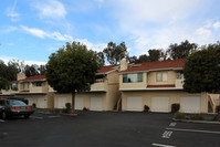 San Luis Rey Condo in Bonsall, CA - Foto de edificio - Building Photo