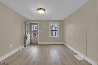 116 Mercer St in Phillipsburg, NJ - Building Photo - Building Photo