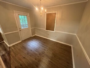 106 Northwoods Dr in Lagrange, GA - Building Photo - Building Photo