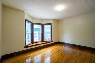 108 Avondale Pl in Syracuse, NY - Building Photo - Building Photo