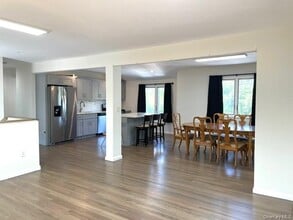 2949 Sunrise Hwy in Islip Terrace, NY - Building Photo - Building Photo