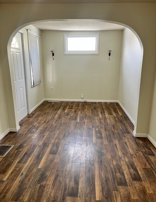 412 S 73rd St in Milwaukee, WI - Building Photo - Building Photo