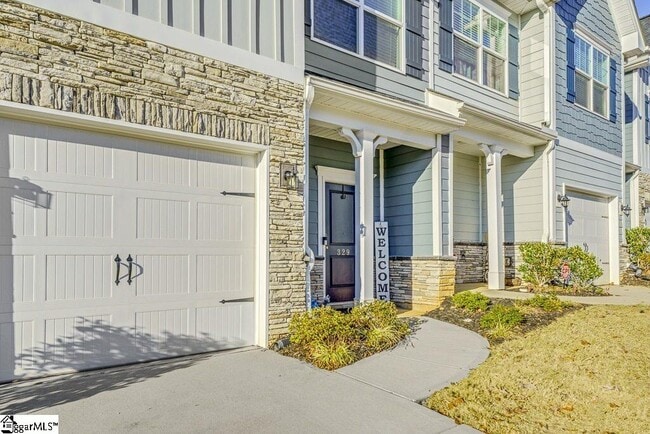 329 Hartland Pl in Simpsonville, SC - Building Photo - Building Photo