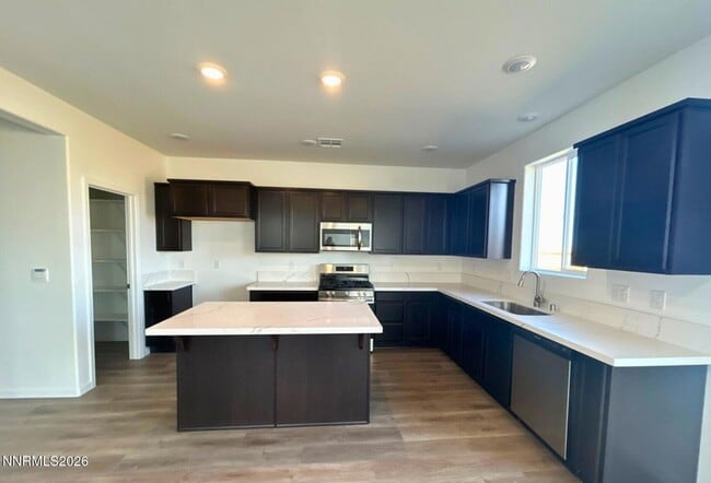 3451 Payton Wy in Fernley, NV - Building Photo - Building Photo