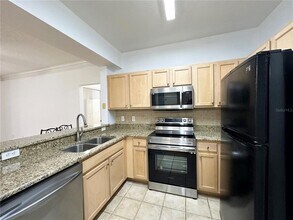 12843 Madison Pointe Cir in Orlando, FL - Building Photo - Building Photo