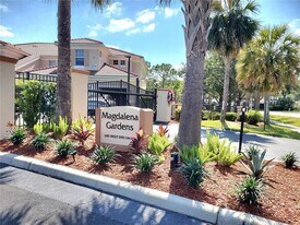 240 West End Dr in Punta Gorda, FL - Building Photo