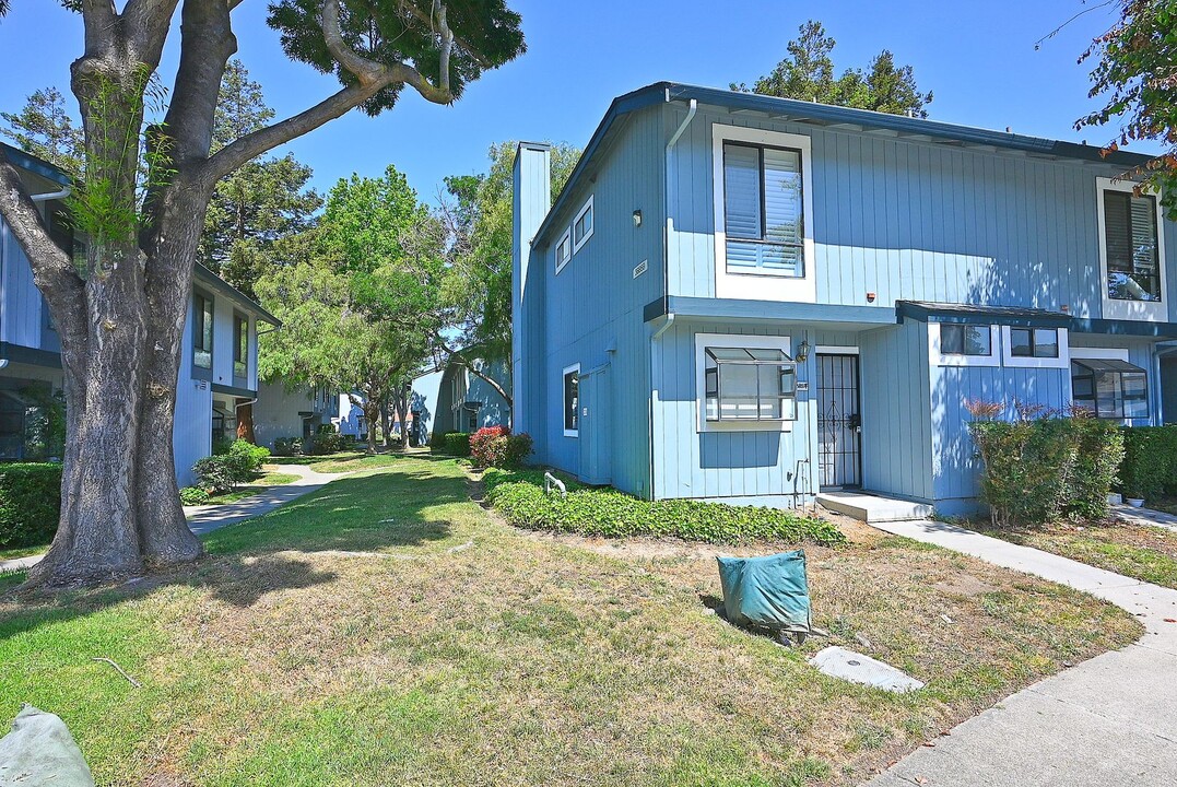 36859 Newark Blvd in Newark, CA - Building Photo