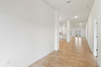 1130 Berry Ln in Davenport, FL - Building Photo - Building Photo