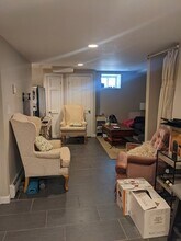 768 E 6th St, Unit 1 in Boston, MA - Foto de edificio - Building Photo