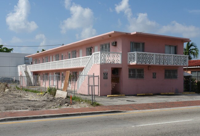 1628 SW 7th St in Miami, FL - Building Photo - Building Photo