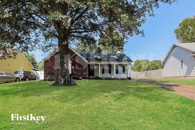 property at 4622 Crestfield Rd