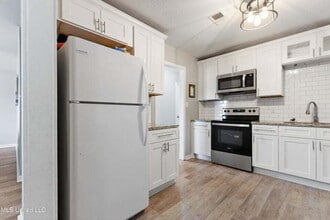 80 John F Kennedy St in Lucedale, MS - Building Photo - Building Photo