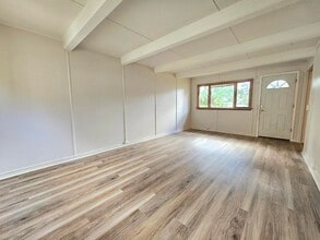 142 Heberle Rd in Irondequoit, NY - Building Photo - Building Photo