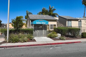 Balboa Ridge Condos in San Diego, CA - Building Photo - Building Photo