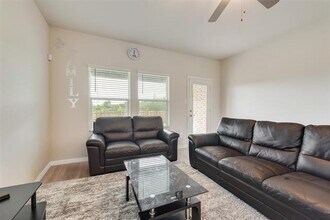 808 Seagram Trl in McKinney, TX - Building Photo - Building Photo