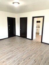 1682 Elbur Ave-Unit -5 in Lakewood, OH - Building Photo - Building Photo