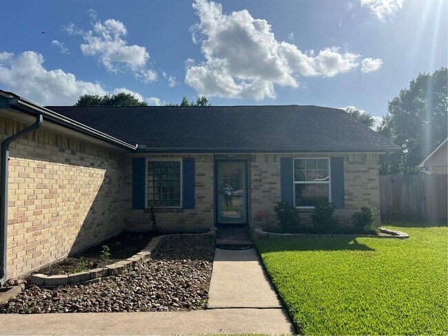 16810 Red Gully Dr in Sugar Land, TX - Building Photo - Building Photo