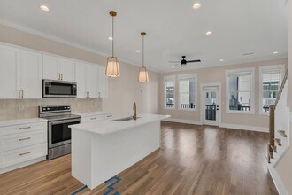 5301 Centennial Blvd in Nashville, TN - Building Photo - Building Photo