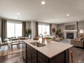 18424 111th Ave E in Puyallup, WA - Building Photo - Building Photo