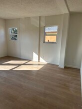 637 W 41st St, Unit 637 W. 41st Street in Los Angeles, CA - Foto de edificio - Building Photo