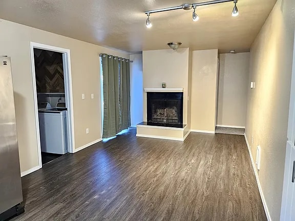 property at 513 Penguin Ct SE
