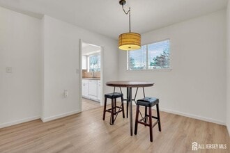 603 Jacob Ct in Dayton, NJ - Building Photo - Building Photo