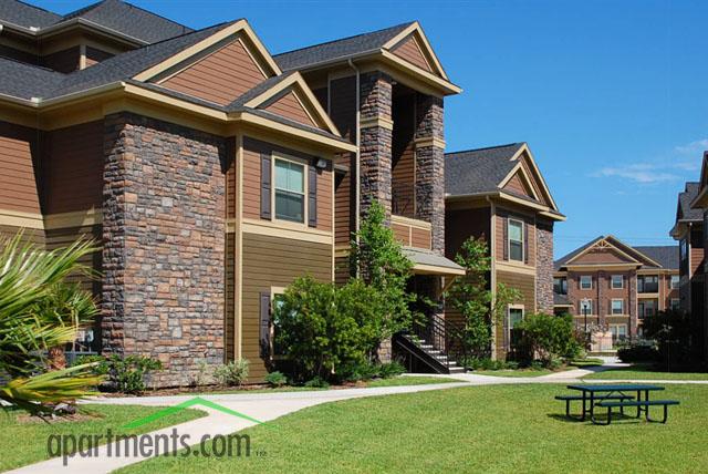 Mansions at Hastings Green in Houston, TX - Foto de edificio - Building Photo