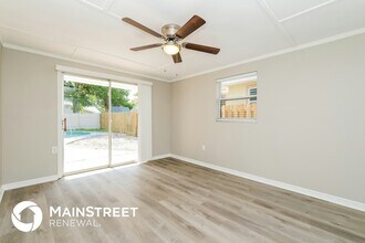 7113 63rd St N in Pinellas Park, FL - Building Photo - Building Photo