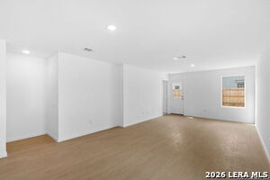 129 Pastar Fls in Seguin, TX - Building Photo - Building Photo