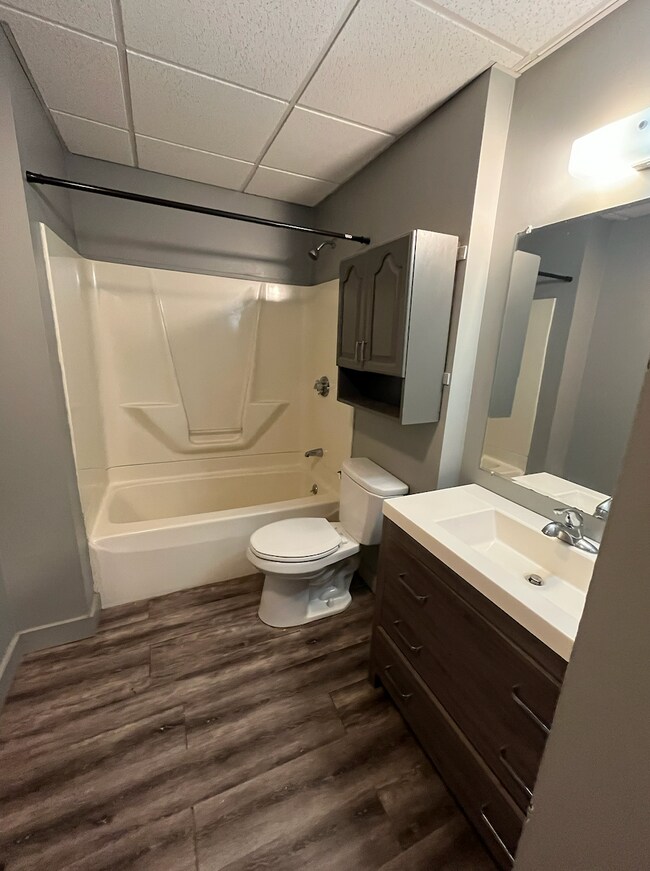 23 Main St-Unit -6 in Goffstown, NH - Building Photo - Building Photo