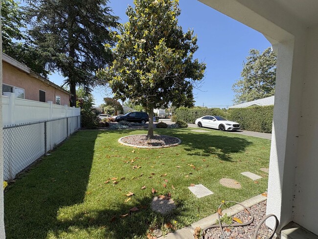 711 E J St in Ontario, CA - Building Photo - Building Photo