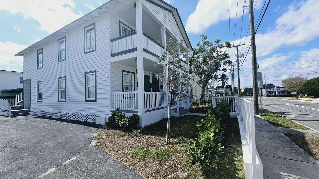 914 10th St in West Palm Beach, FL - Foto de edificio