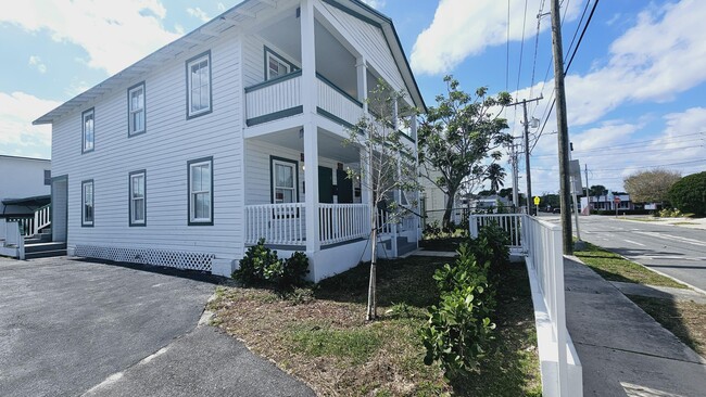 property at 914 10th St