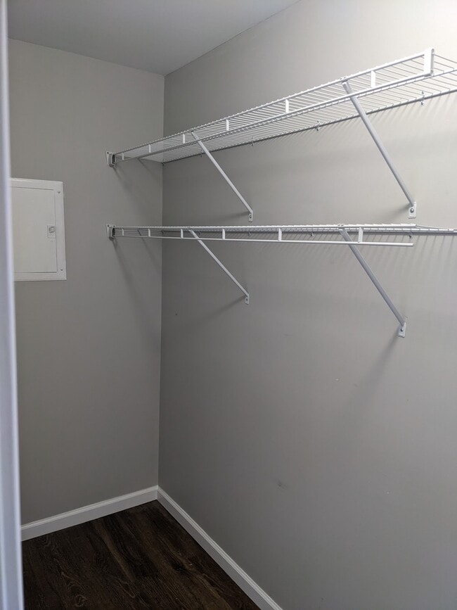 1660 S Braddock St in Winchester, VA - Building Photo - Building Photo