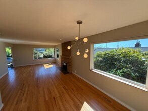 3442 NW 62nd St in Seattle, WA - Building Photo - Building Photo