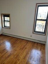43-45 Vernon Blvd in Queens, NY - Building Photo - Building Photo