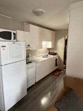 45 E Main St in Fort Kent, ME - Foto de edificio - Building Photo