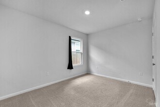 5631 Guinevere Ln in Milton, FL - Building Photo - Building Photo