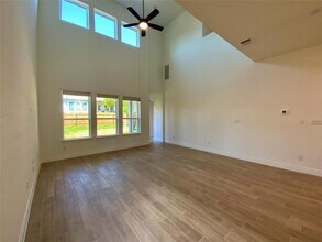 358 Darley Oak Dr in Dripping Springs, TX - Building Photo - Building Photo