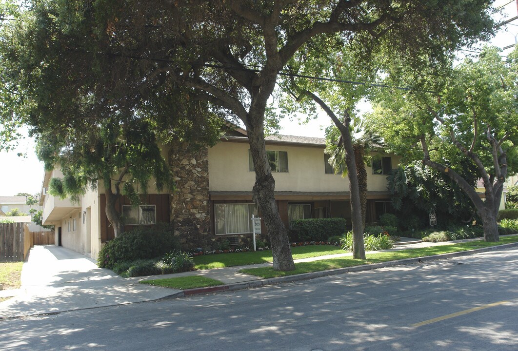 Palm Court Apartments in Alhambra, CA - Building Photo