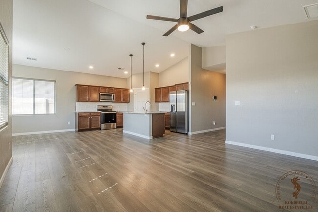 2465 Apex Ave in Grand Junction, CO - Building Photo - Building Photo