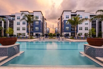 Vue at the Ridge in Apopka, FL - Building Photo - Building Photo