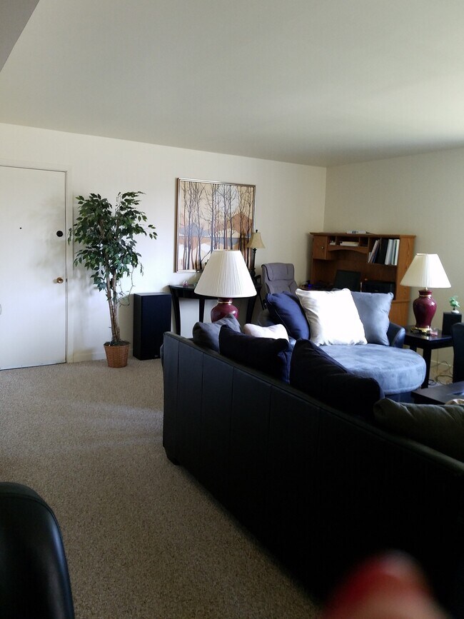 1419 N 8th St Rentals in Manitowoc, WI