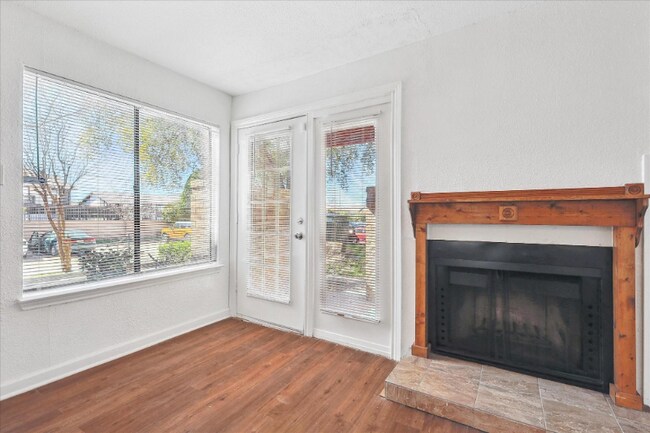 9821 Walnut St in Dallas, TX - Building Photo - Building Photo